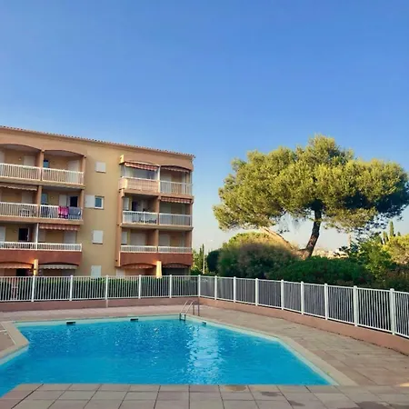 Apartament Avenue Alexis Carrel *